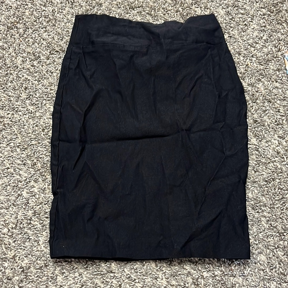 black pencil skirt